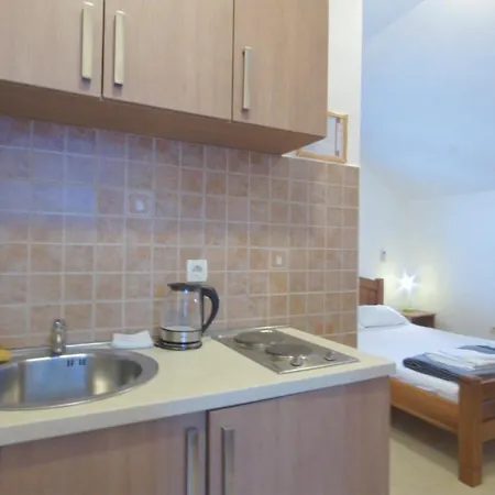 Apartment A&n *
